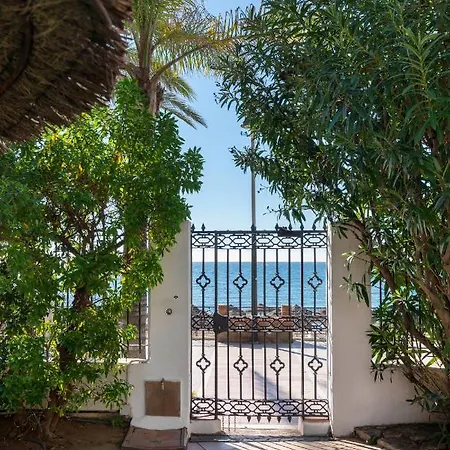 Skol Sea Views Апартаменты *