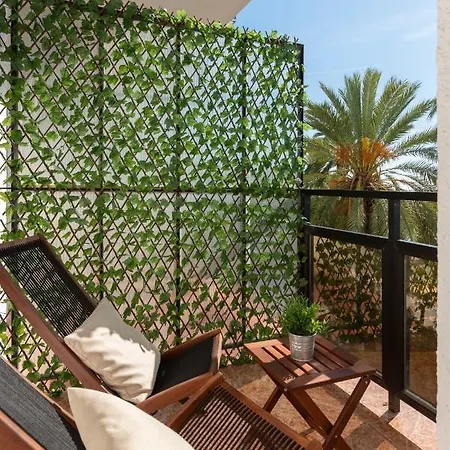 Skol Sea Views Апартаменты