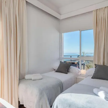 Skol Sea Views Апартаменты