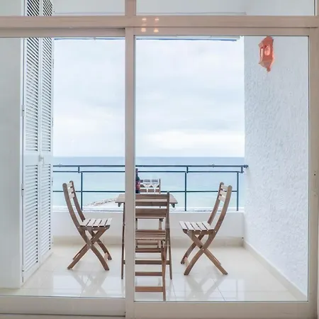 Skol Sea Views Апартаменты