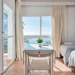 Skol Sea Views Апартаменты *