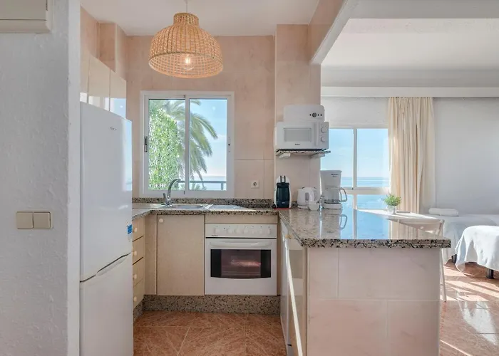 Skol Sea Views Апартаменты *